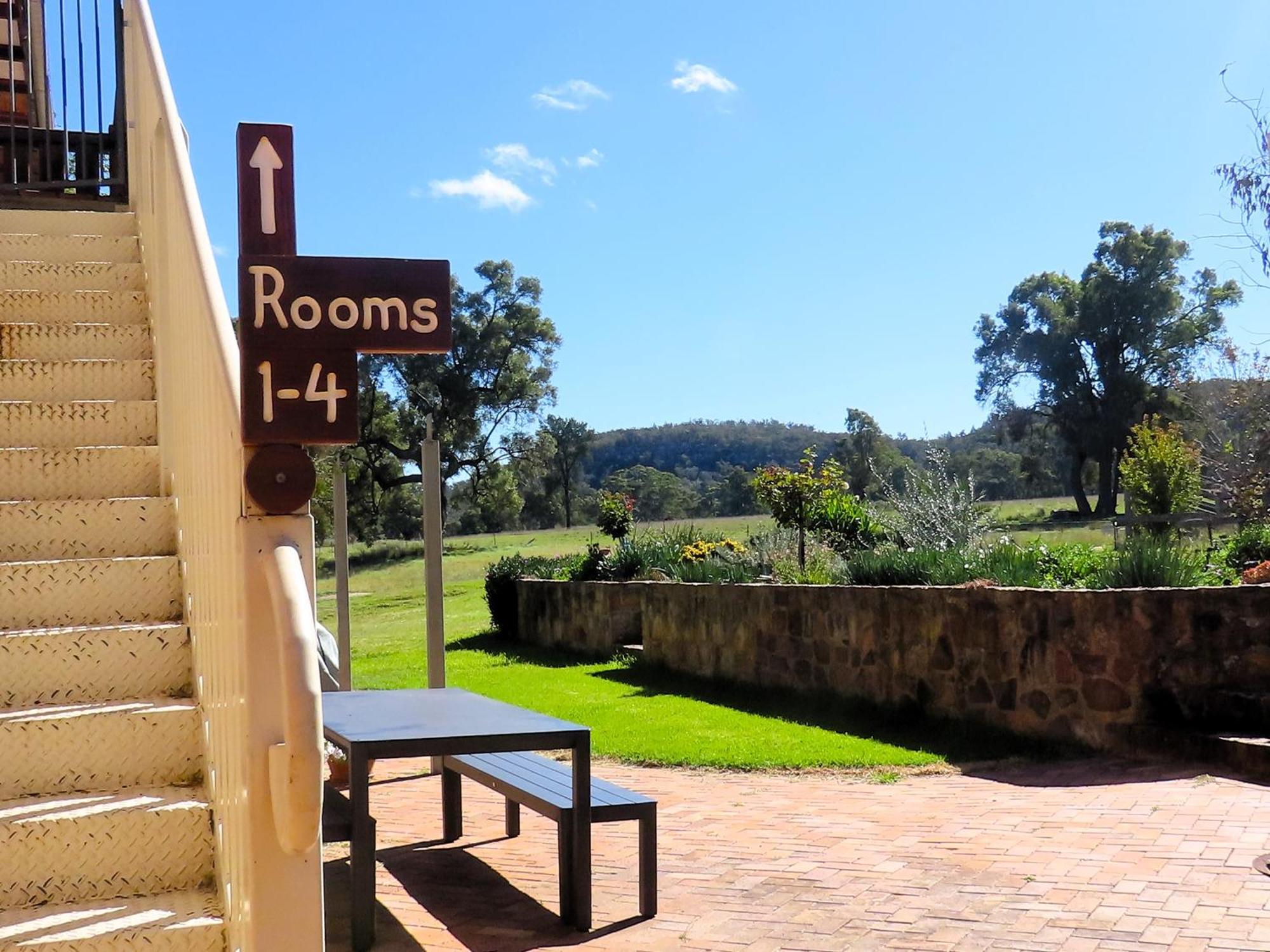 Pilliga Pottery Creative Farmstay Coonabarabran Exterior foto